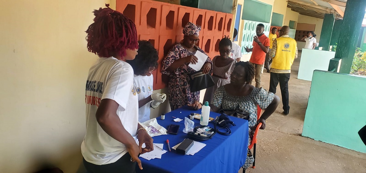 JM de la vue : Consultation ophtalmologique gratuite du Lions club Lomé NOVISSI et l'ONG VISA